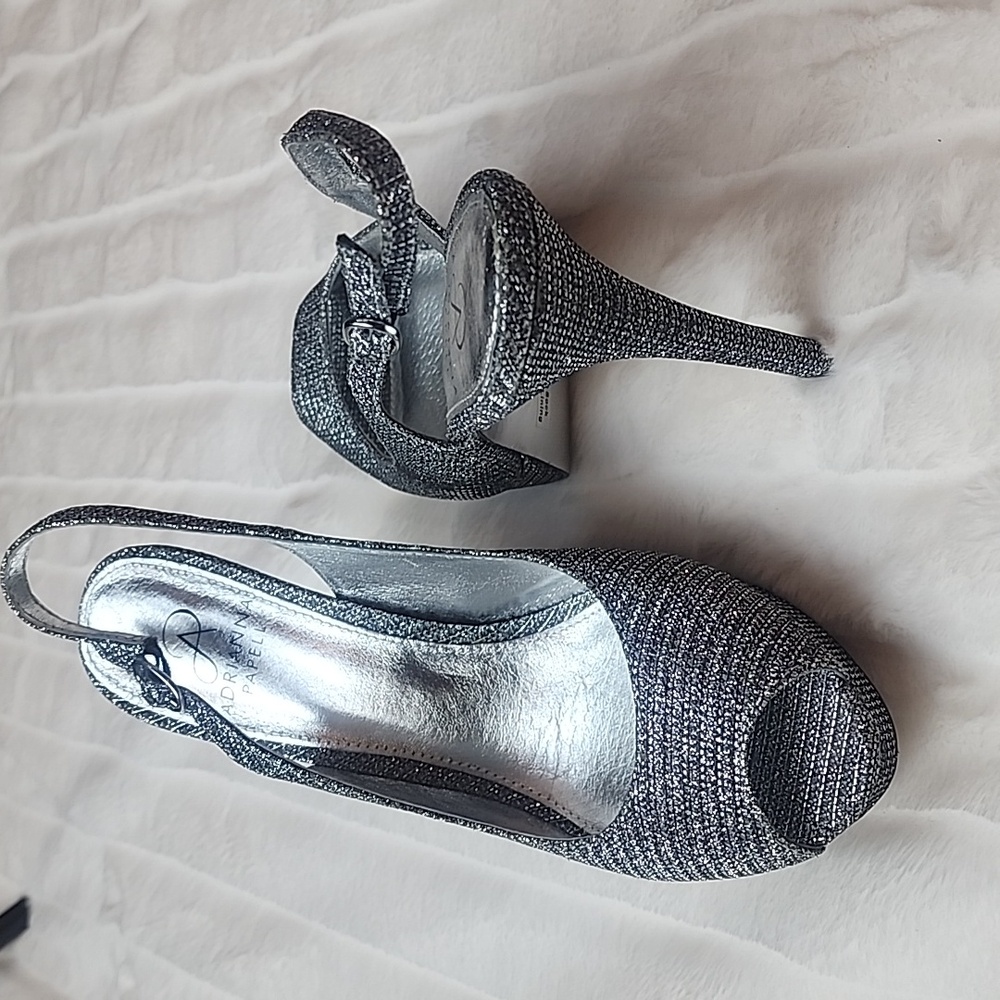 EUC Adrianna Papell Rita Pewter Lancelot Heels - Picture 2 of 5